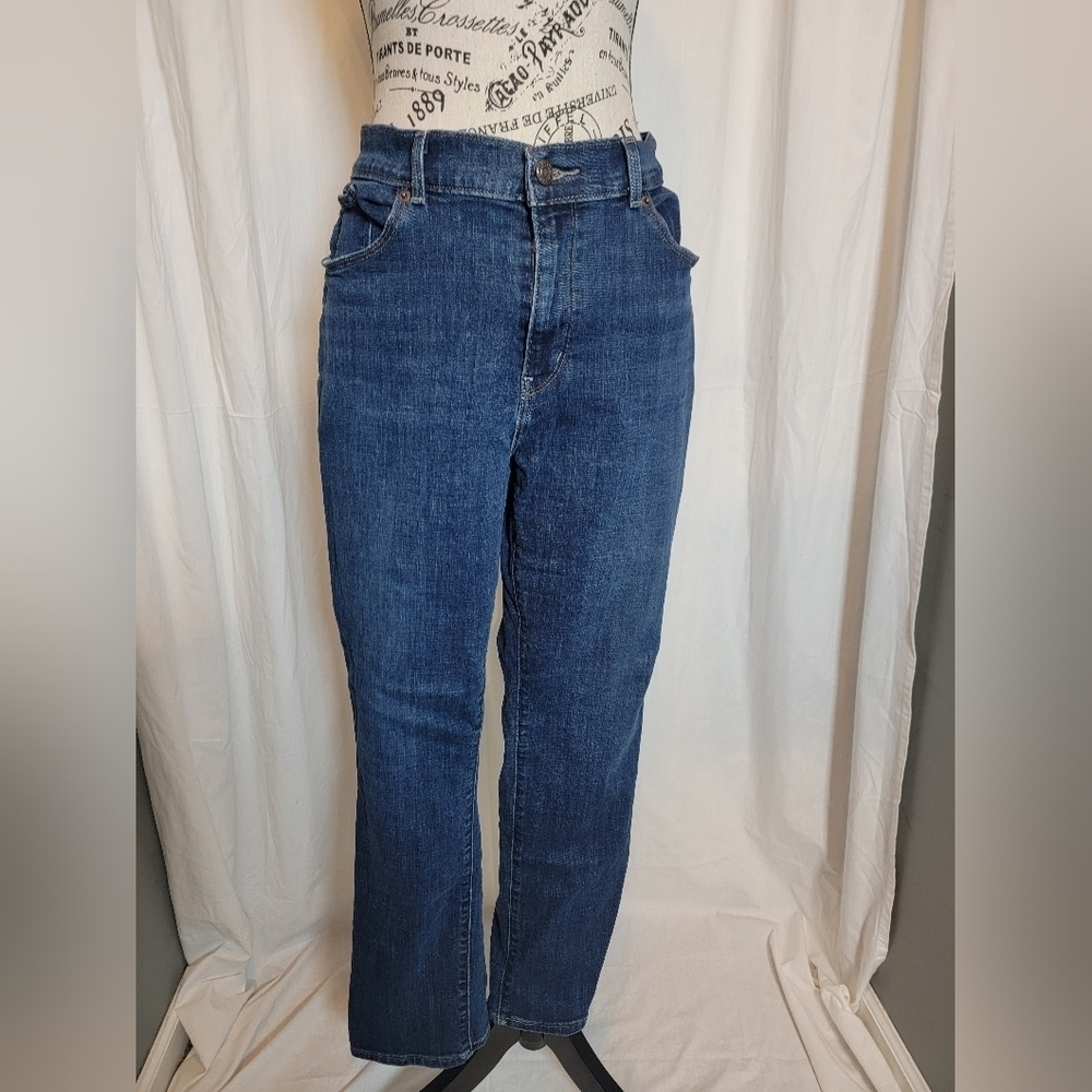 Levis Classic Straight - Picture 2 of 7
